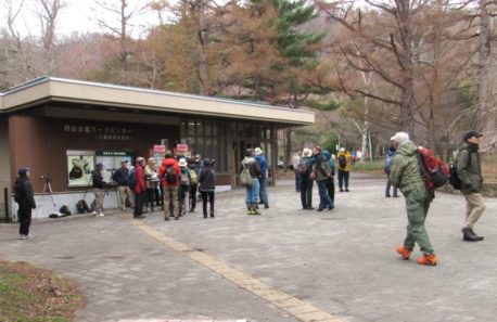 円山公園探鳥会　開始２０分前の様子